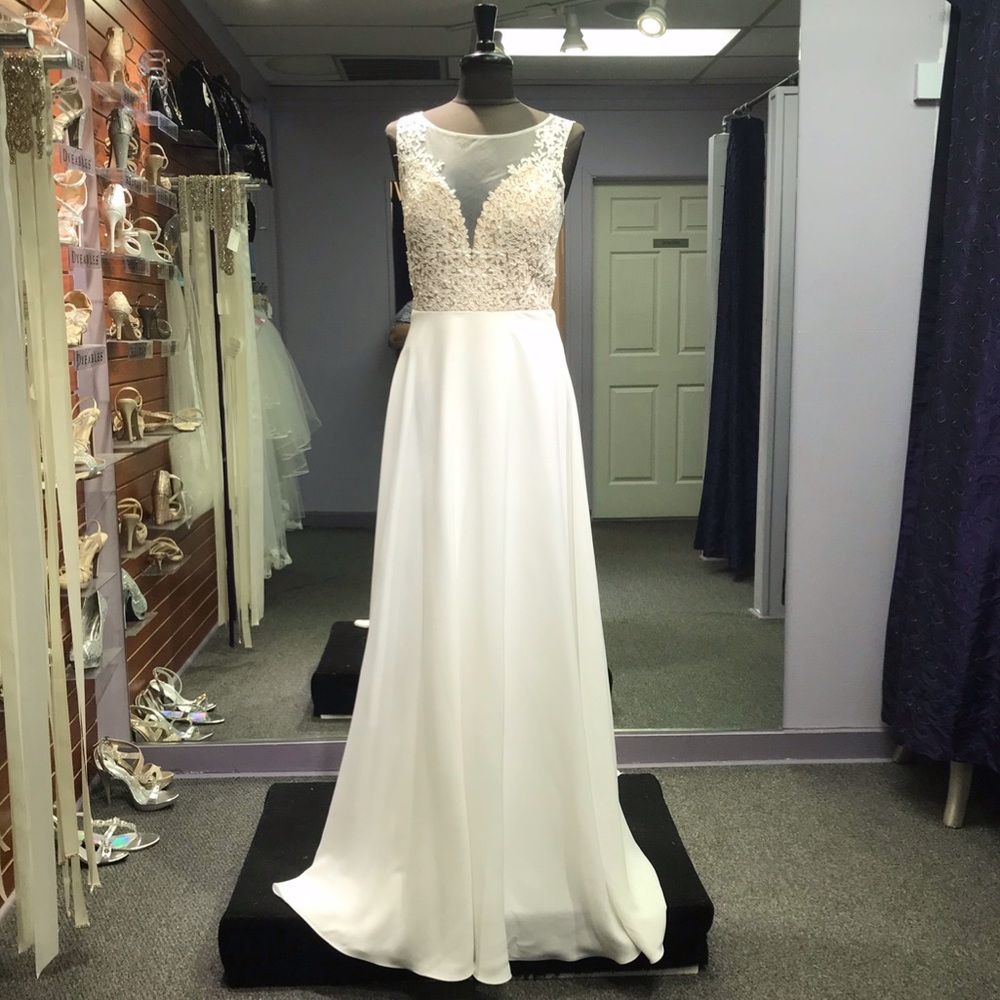 Lia Mia - Style JK112 - Size 10 - Ivory